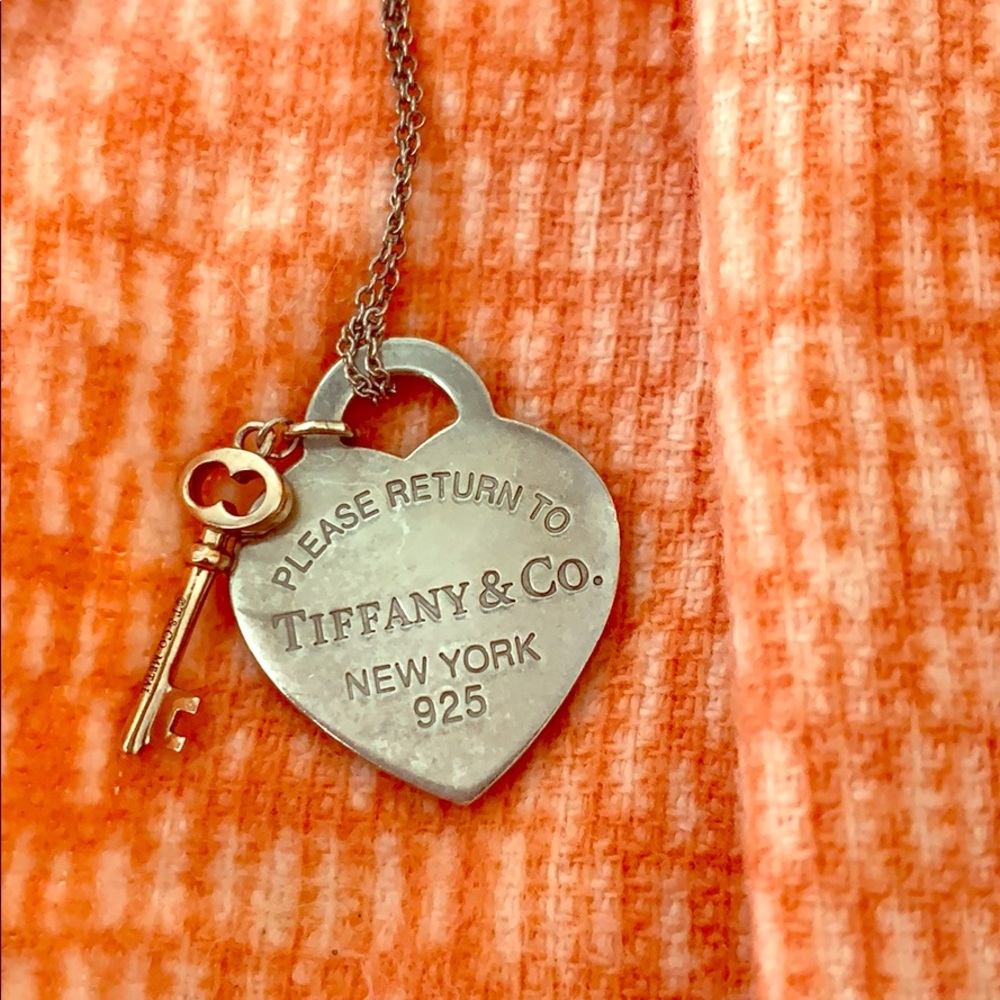 Tiffany’s necklace